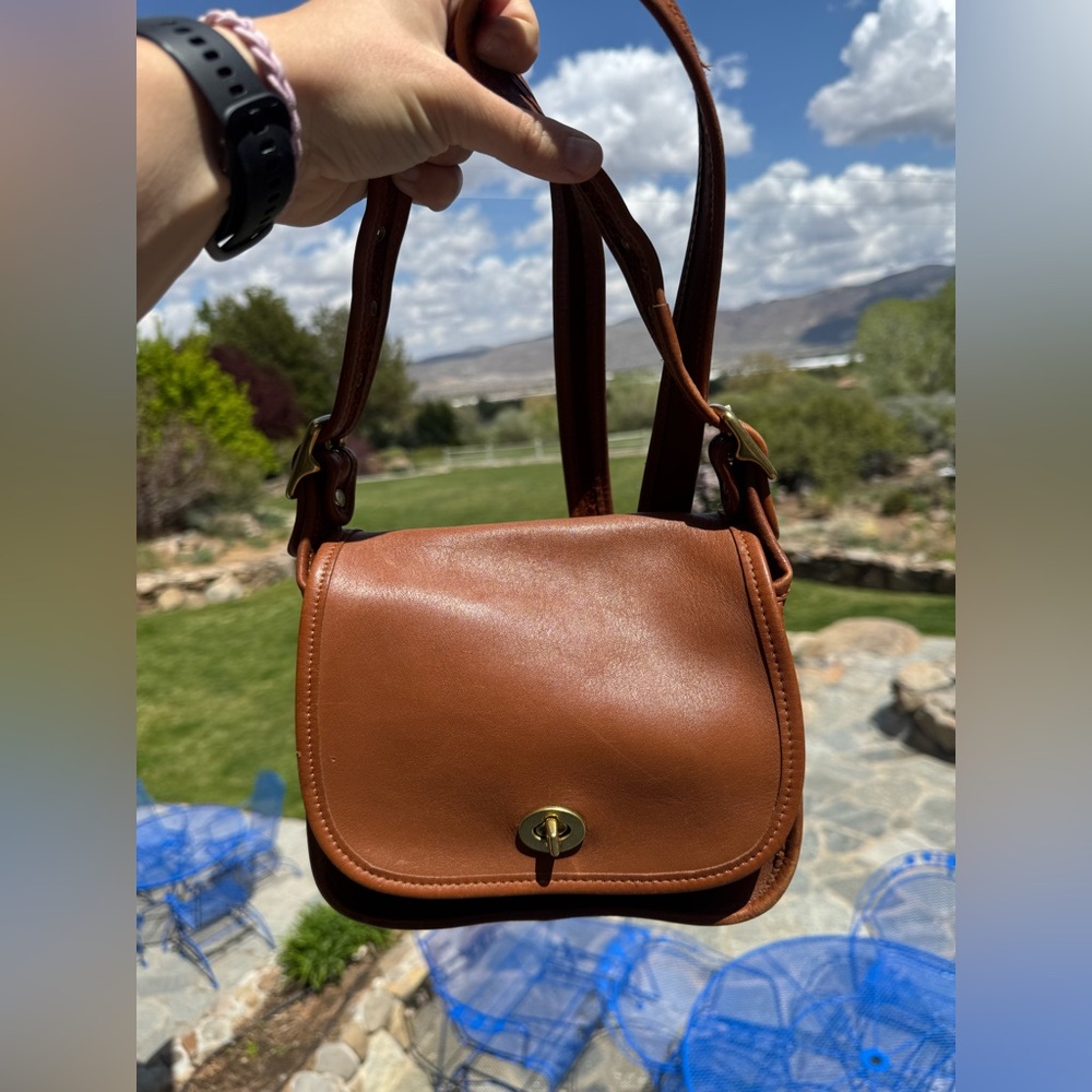 Vintage Coach Legacy Small Flap #9965 - British Tan